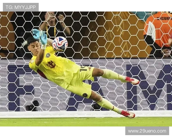 迈阿密国际解约39岁乌斯塔里