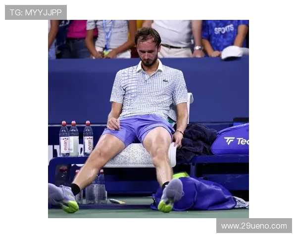 [澳网]因行为不当 梅德韦杰夫被罚.